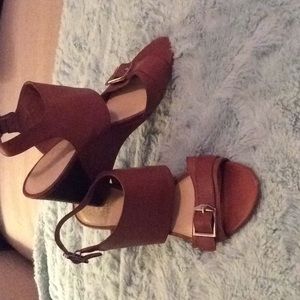 Vince Camuto ladies shoes